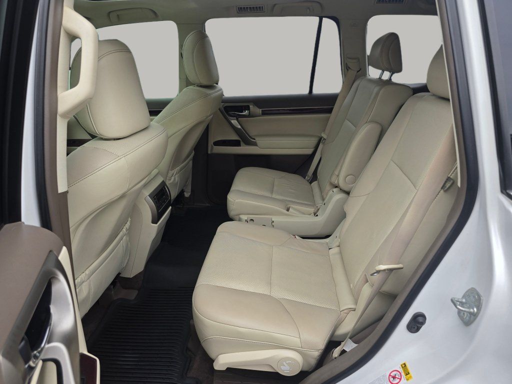 Used 2018 Lexus GX 460 Premium AWD/4WD image 27