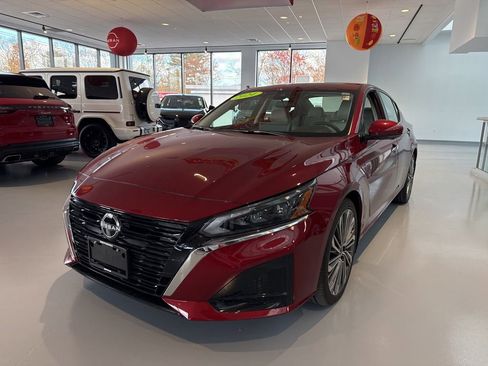 Certified 2024 Nissan Altima 2.5 SL image 2