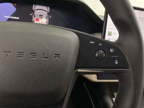Used 2023 Tesla Model S Plaid image 20