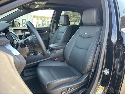 New 2025 Cadillac XT5 Premium Luxury w/ Technology Package FWD image 5