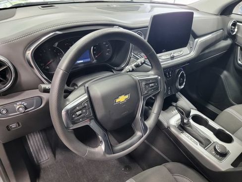 Used 2024 Chevrolet Blazer LT w/ Convenience Package FWD image 12