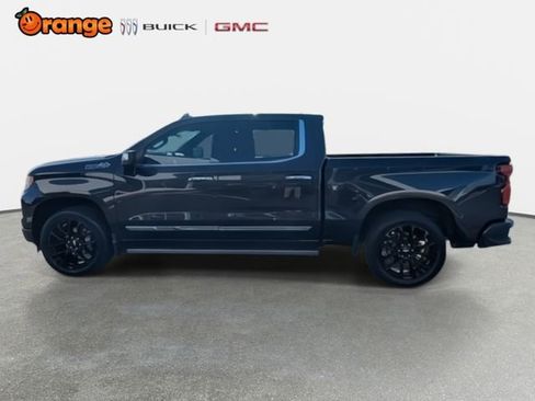 Used 2023 Chevrolet Silverado 1500 High Country w/ Technology Package image 7