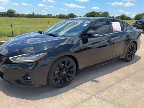 Used 2023 Nissan Maxima SR w/ Sport Mat Group FWD image 5