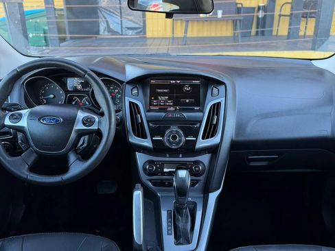 Used 2013 Ford Focus Titanium w/ Titanium Handling Pkg FWD image 18