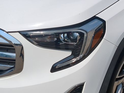 Used 2019 GMC Terrain SLT image 14