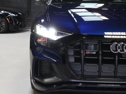 Used 2023 Audi SQ8 Prestige AWD/4WD image 8