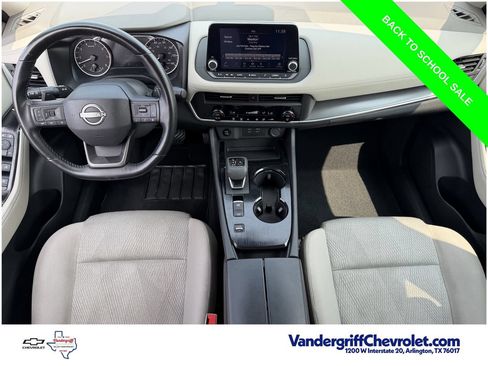 Used 2025 Nissan Rogue SV FWD image 10