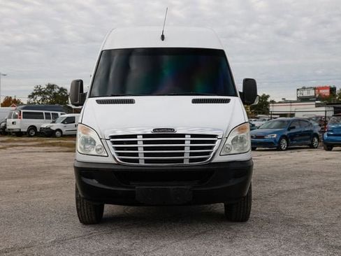 Used 2012 Freightliner Sprinter 2500 image 21