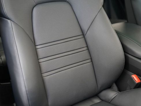 Used 2025 Porsche Cayenne GTS AWD/4WD image 45