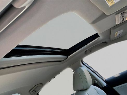Used 2021 Honda Insight Touring image 21