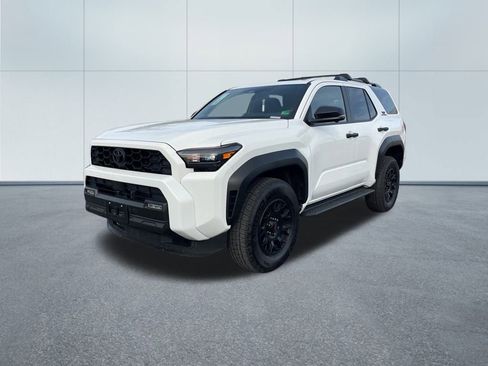 New 2025 Toyota 4Runner TRD Off-Road Premium AWD/4WD image 2