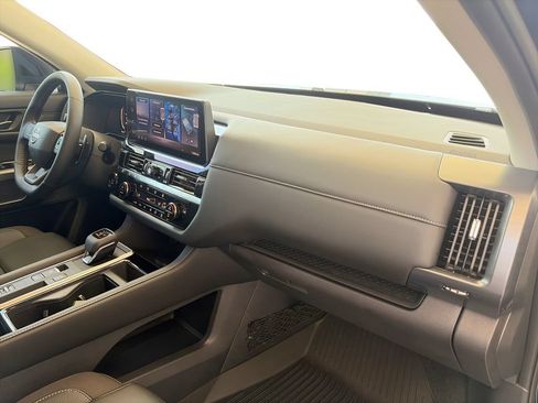 Used 2026 Nissan Pathfinder SL w/ Cargo Package FWD image 30