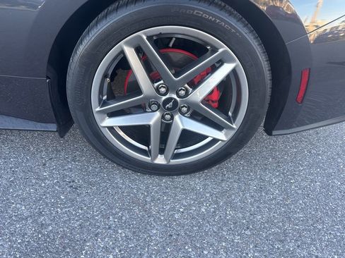 Used 2024 Ford Mustang Premium image 9