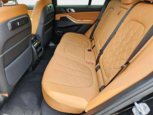 Used 2026 BMW X5 sDrive40i image 15