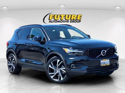 Used 2019 Volvo XC40 T5 R-Design