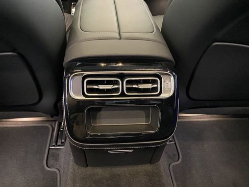 Used 2024 Mercedes-Benz S 63 AMG S image 29