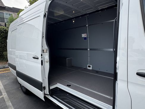 New 2025 Mercedes-Benz Sprinter 2500 image 16