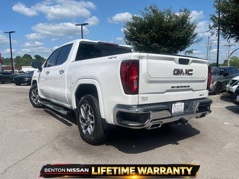 Used 2022 GMC Sierra 1500 SLT AWD/4WD image 4