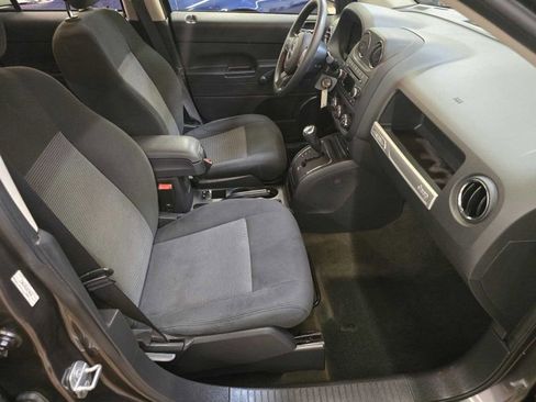 Used 2017 Jeep Compass Sport AWD/4WD image 16