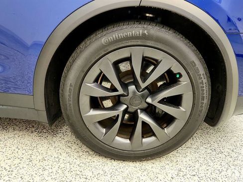 Used 2023 Tesla Model X AWD/4WD image 9