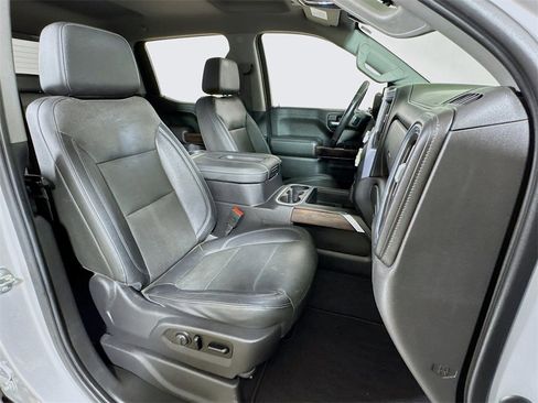 Used 2020 GMC Sierra 1500 SLT image 25