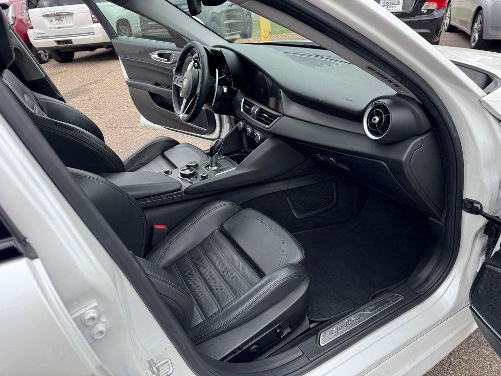Used 2018 Alfa Romeo Giulia Ti Sport w/ Quick Order Package 22S Sport AWD/4WD image 25