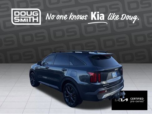 Certified 2023 Kia Sorento SX Prestige image 3