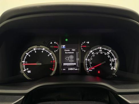 Used 2023 Toyota 4Runner TRD Off-Road Premium image 2