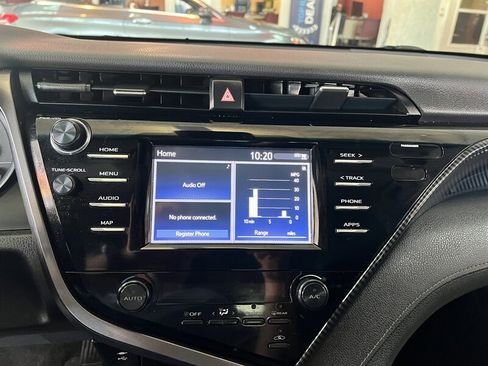 Used 2019 Toyota Camry SE FWD image 15