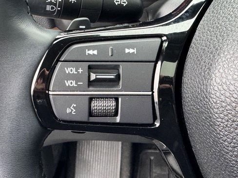 Certified 2025 Honda Pilot Elite image 22