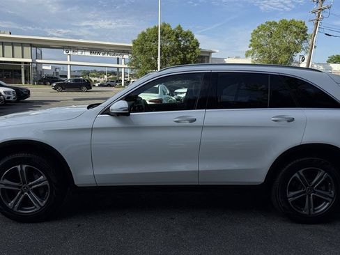 Used 2022 Mercedes-Benz GLC 300 4MATIC image 11