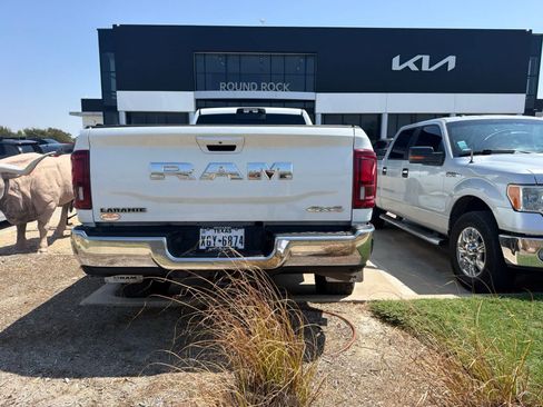 Used 2025 RAM 3500 Laramie AWD/4WD image 7