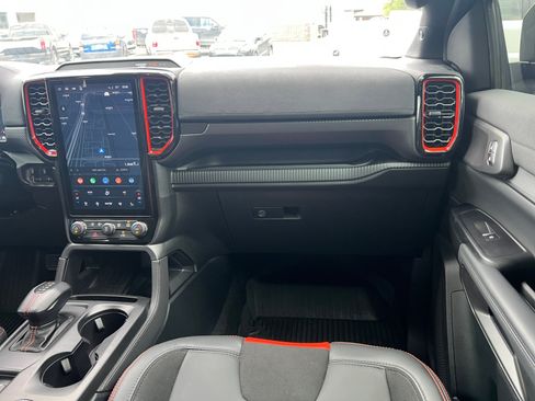 Used 2025 Ford Ranger Raptor AWD/4WD image 29