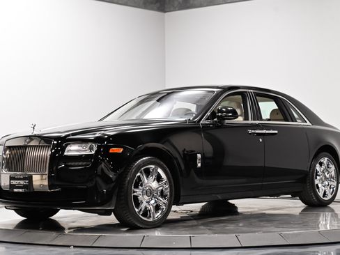 Used 2012 Rolls-Royce Ghost RWD image 3