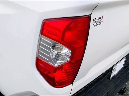 Used 2021 Toyota Tundra SR5 w/ SR5 Upgrade Package image 27