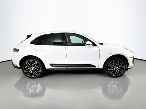 Used 2026 Porsche Macan image 8