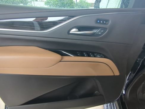 Certified 2021 Cadillac Escalade Premium Luxury w/ LPO, Illumination Package RWD image 10