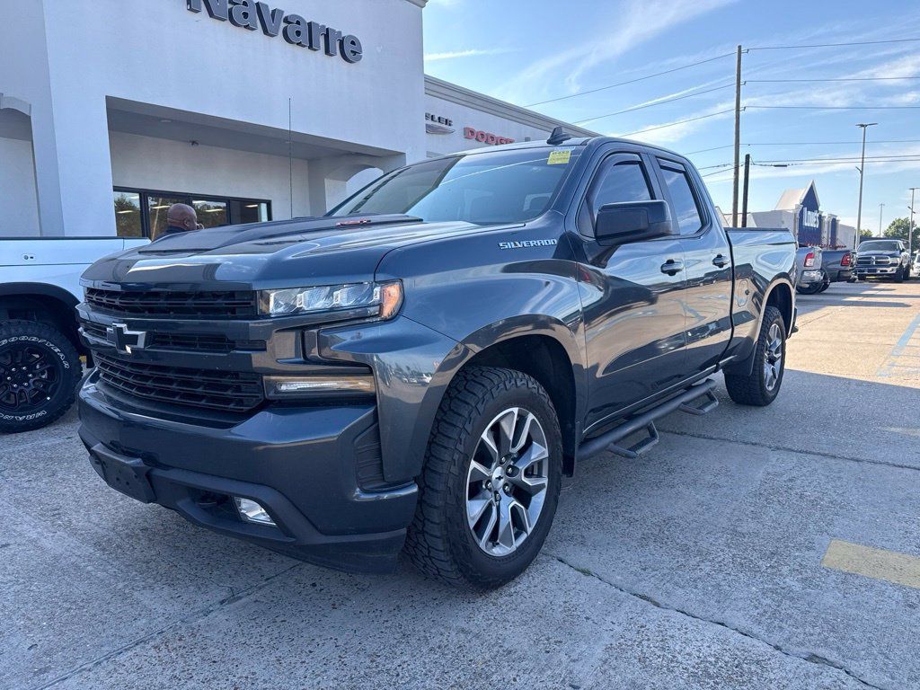 Used 2019 Chevrolet Silverado 1500 RST w/ All-Star Edition AWD/4WD image 2