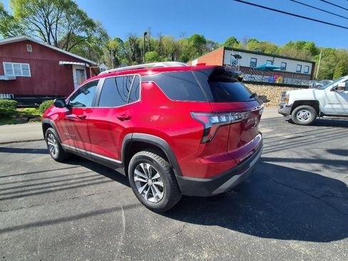Used 2025 Chevrolet Equinox LT w/ Convenience Package II image 5