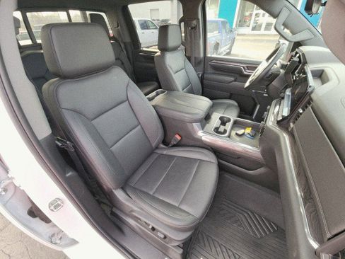 Used 2024 Chevrolet Silverado 3500 LTZ w/ LTZ Premium Package image 14