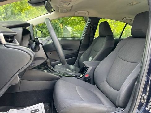 Used 2022 Toyota Corolla LE FWD image 13