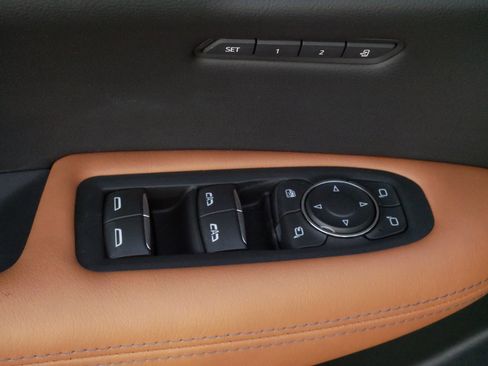 Used 2023 Cadillac XT5 Premium Luxury image 20