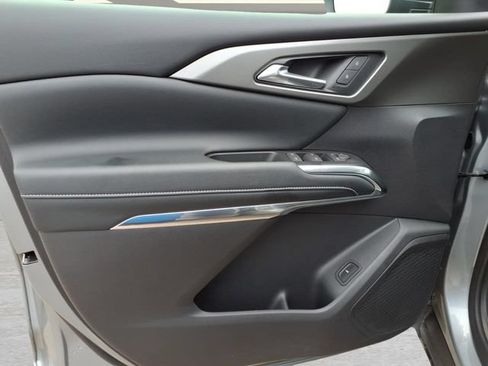 Used 2024 Chevrolet Traverse LT w/ Midnight/Sport Edition FWD image 14