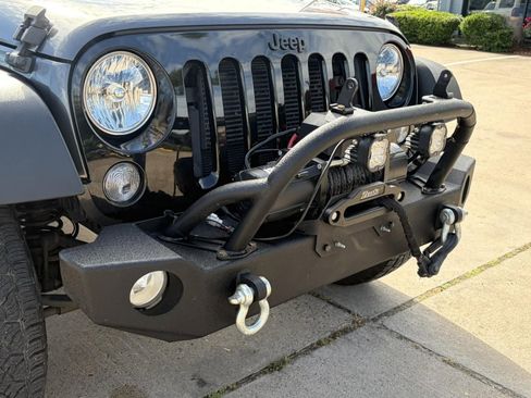Used 2016 Jeep Wrangler Sport AWD/4WD image 28
