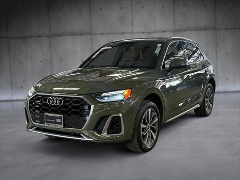 Certified 2025 Audi Q5 2.0T Premium image 1