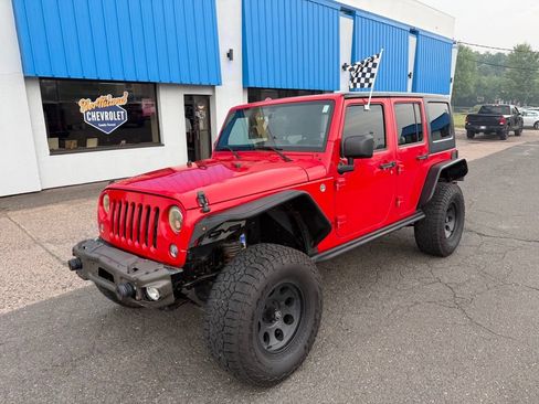 Used 2017 Jeep Wrangler Unlimited Sport AWD/4WD image 2