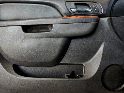 Used 2010 Chevrolet Silverado 2500 LTZ image 21