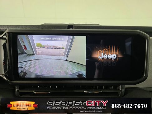 New 2025 Jeep Gladiator Sport image 20