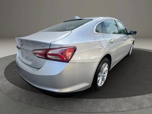 Used 2021 Chevrolet Malibu LT FWD image 2