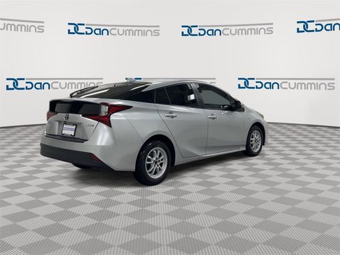 Used 2022 Toyota Prius LE image 8